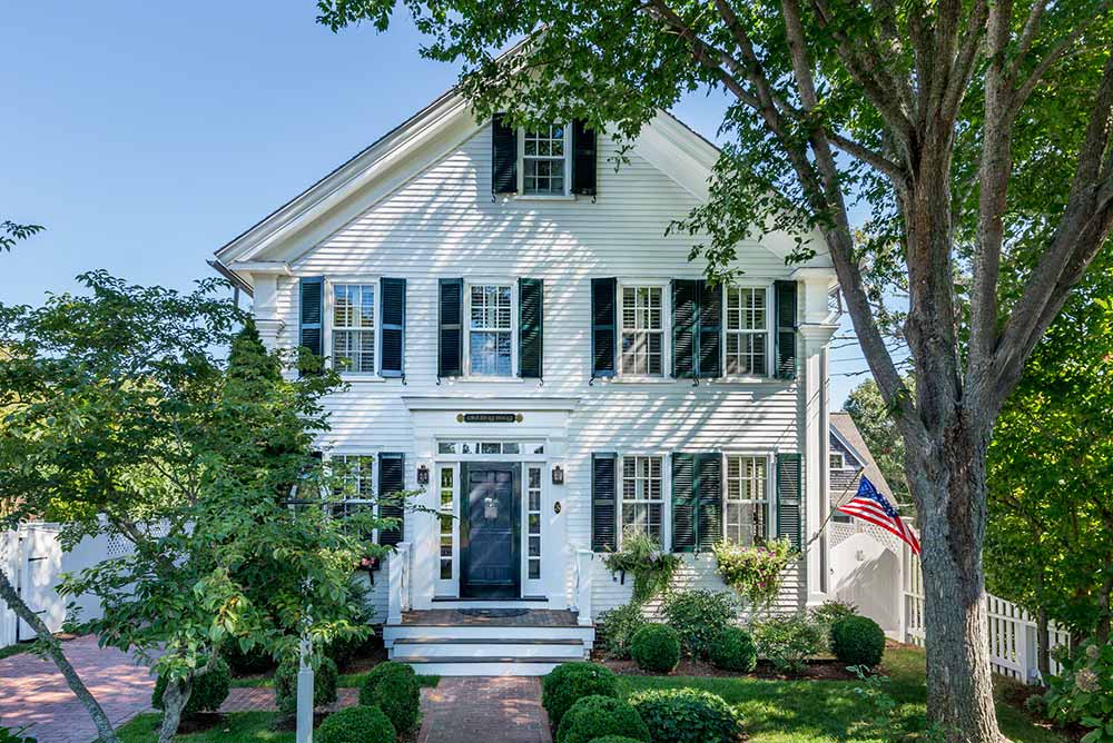 Martha's Vineyard Vacation Rentals Available For Summer 2019 - Book Now Before Martha's Vineyard Ferry Reservations Go On Sale