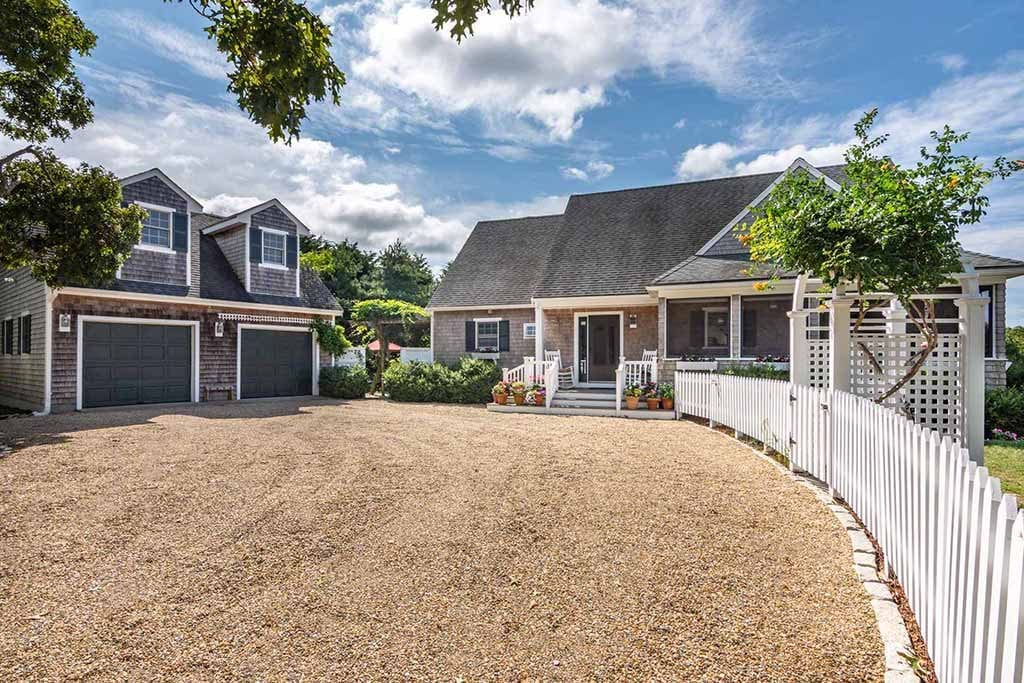 Martha's Vineyard Real Estate 2019 126 Litchefield Road Edgartown MA 02539 Chappy House For Sale