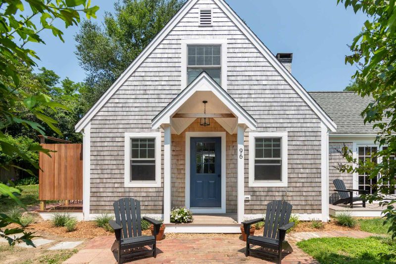Great Martha's Vineyard Vacation Rental Options For Beach Road Music Festival In-Town Classic Cape Vineyard Haven Point B Realty Vacation Rentals