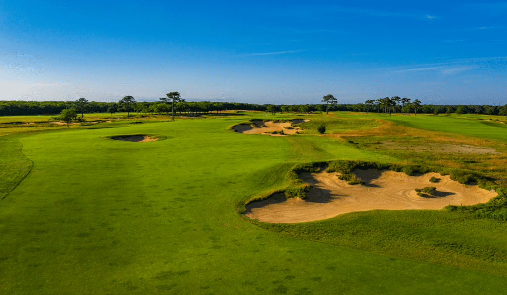 Tee Off in Paradise: A Comprehensive Guide to Golfing on Martha's Vineyard - Vineyard Golf Club Edgartown