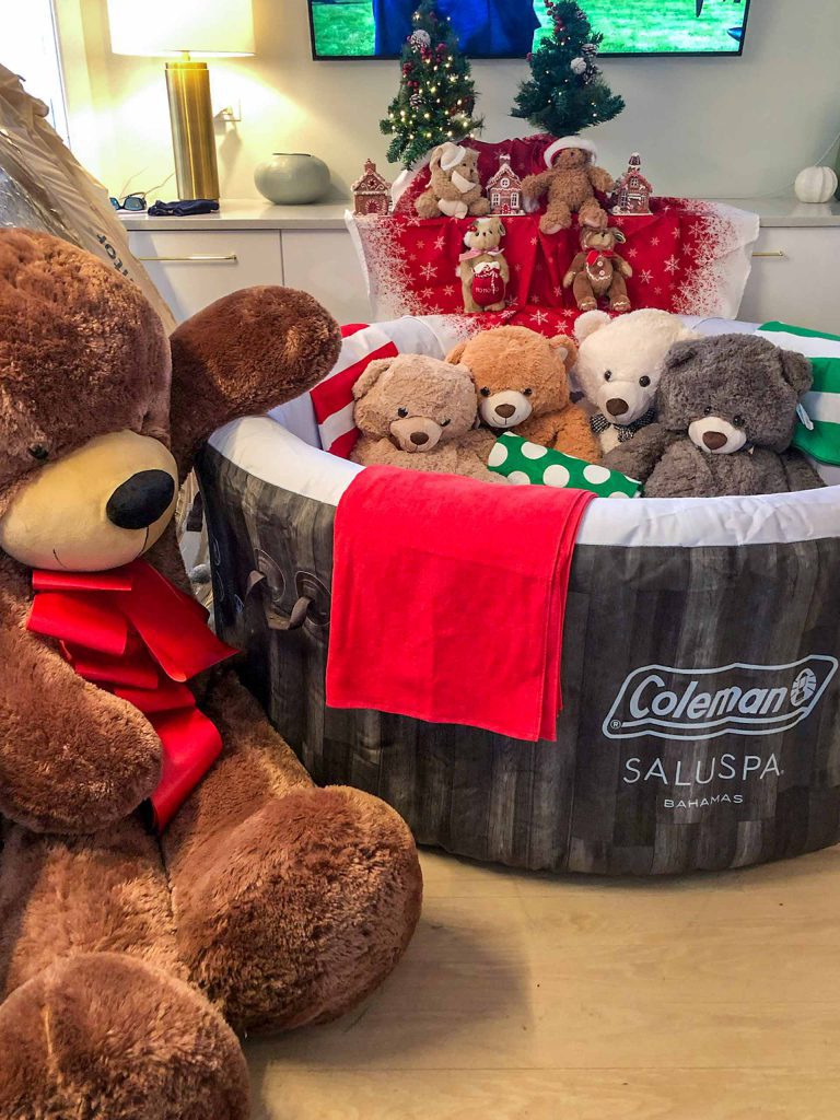 Teddy bears in a hot tub display
